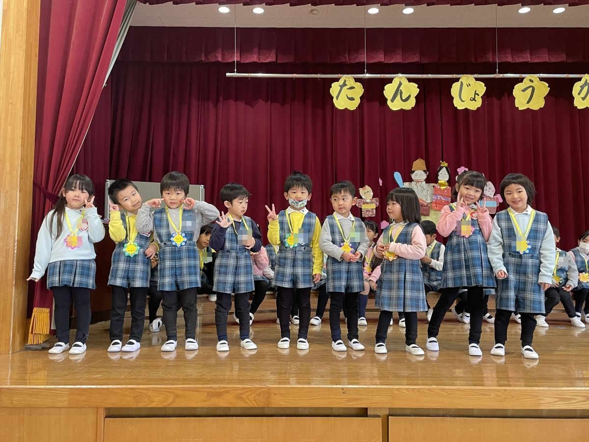 3月生まれの誕生会です!最後はみんなで心を込めて!