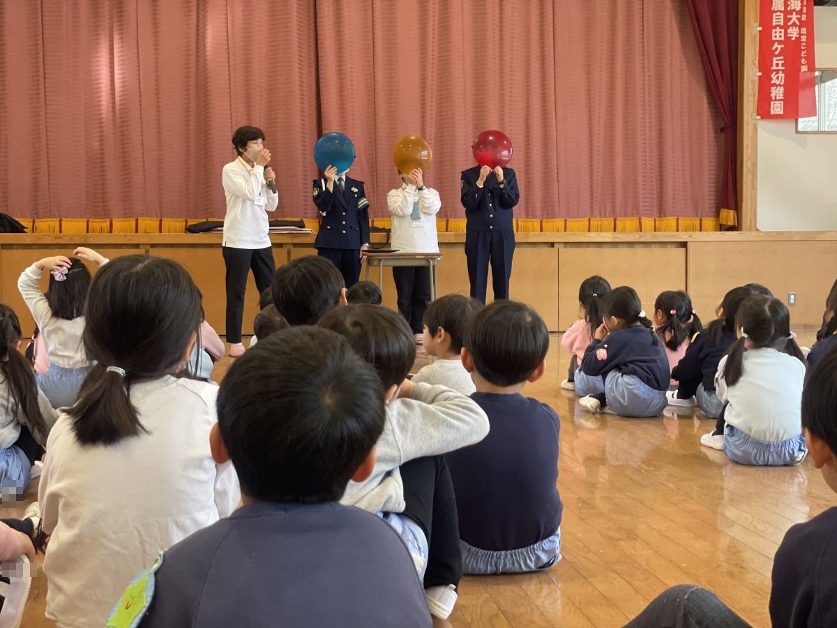 (年長)「交通安全教室」～学校は歩いていくんだ!～