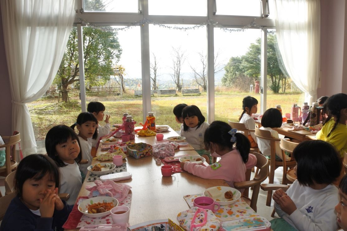 (12月5・6日) 「バイキング食事会」は素晴らしいお食事会