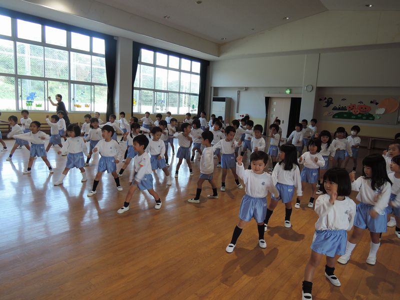 年中組:リズム体操教室