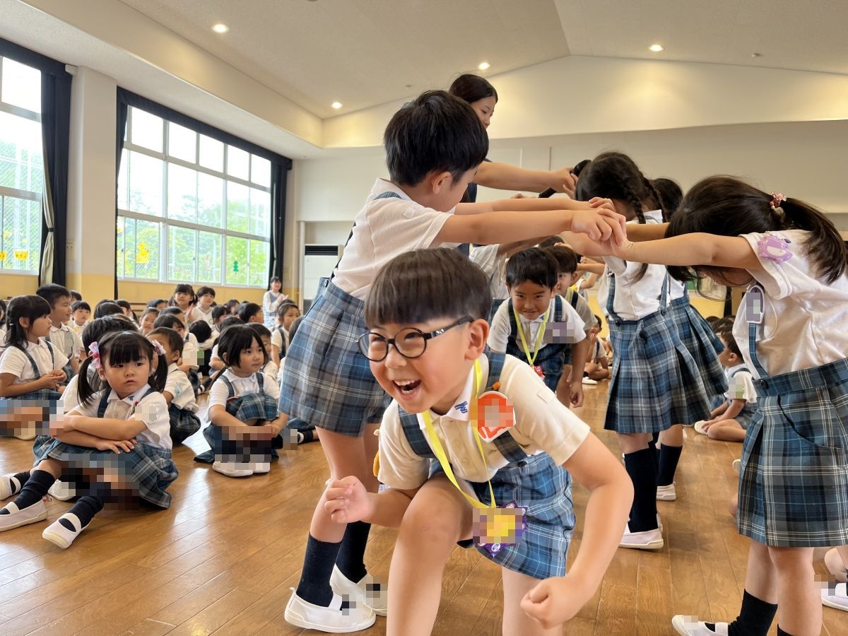 6月の誕生会「おめでとう!」